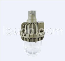 Bad82 L150W隔爆型防爆燈 在危險(xiǎn)環(huán)境中的安全照明解決方案